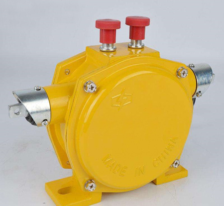 AS-LS350手動耐酸堿雙向拉繩開關(guān)、ATLS-100B22拉繩開關(guān)都經(jīng)過防水測試生產(chǎn)廠家